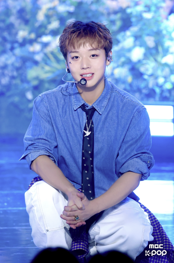 Park Ji-hoon shirt